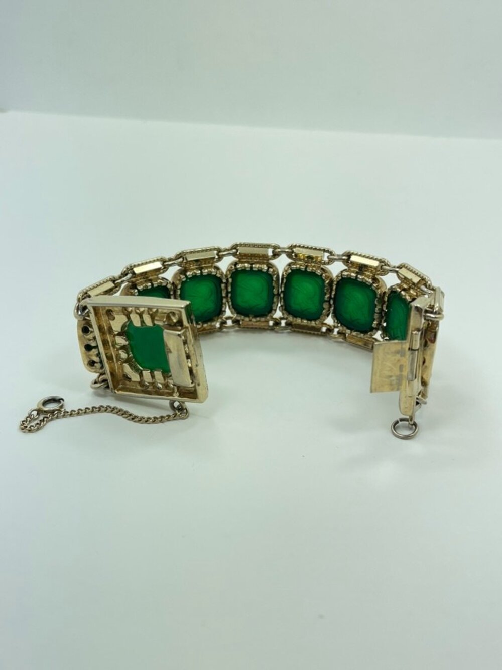 Vintage Italian Gold-Plated Green Intaglio Bracelet 6.5” 9 Glass Cameos - Picture 12 of 12